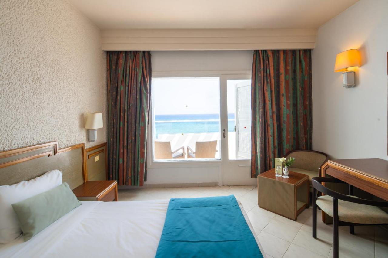 Sol Azur Hotel 4*
