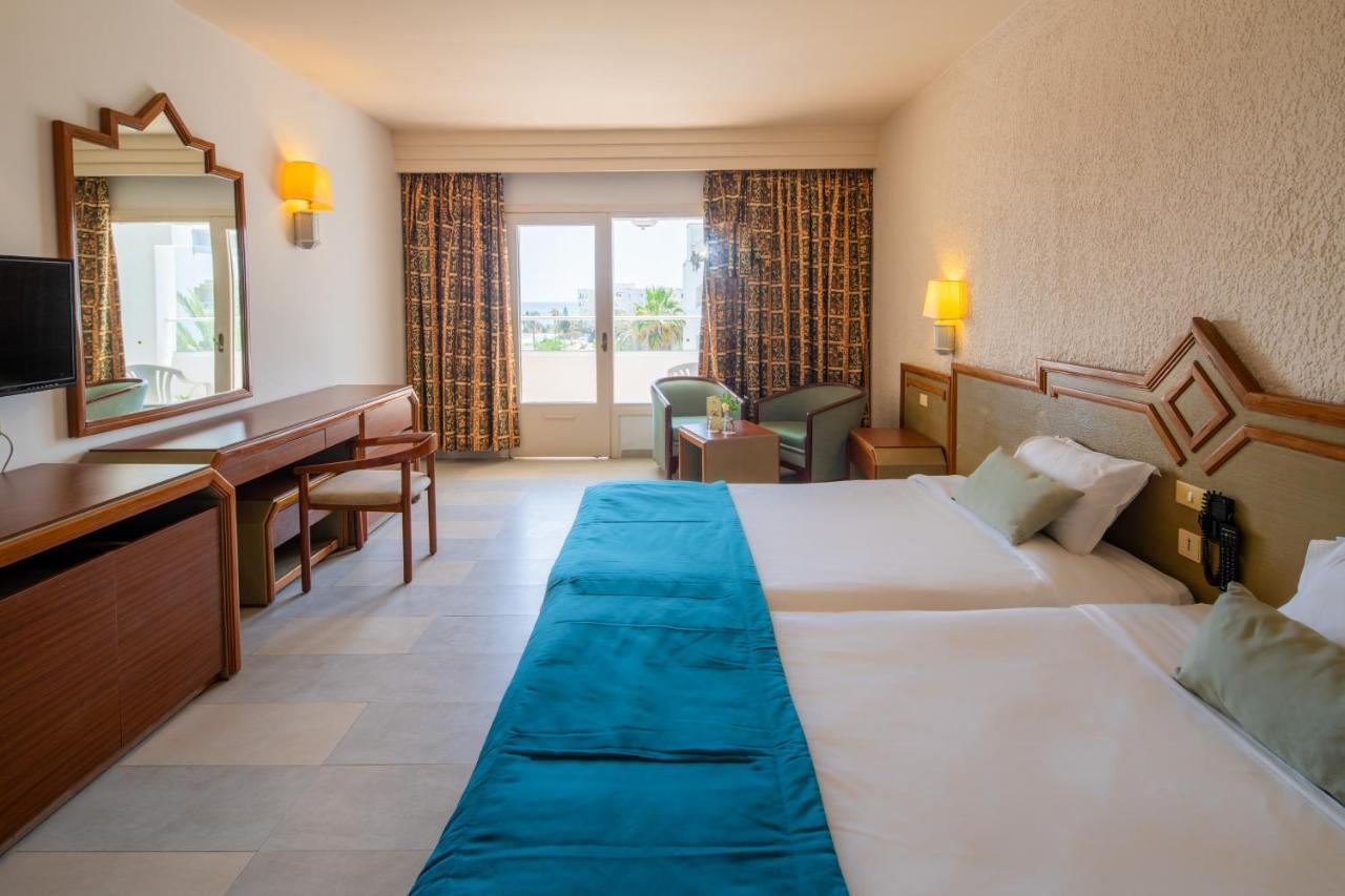 Sol Azur Hotel